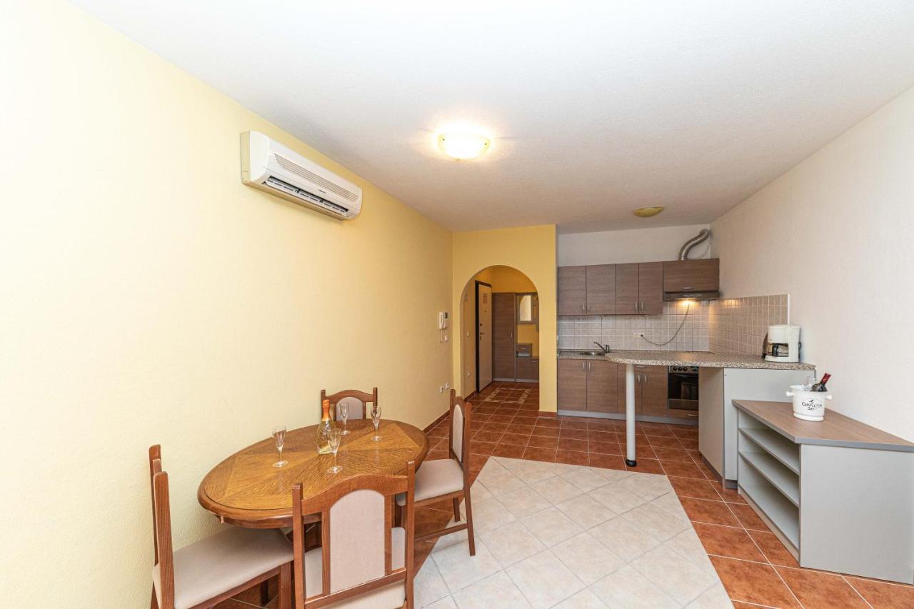 Sea View Apartments Sirena Okrug Gornji Dış mekan fotoğraf